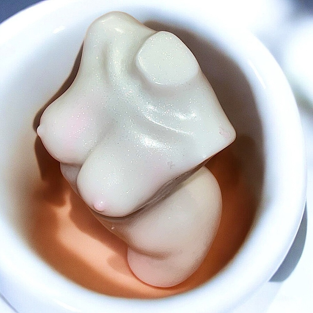 Vanilla SHIMMER torso SOAP handmade shea butter & coconut oil 4x2.5 INCH 5oz - Picture 2 of 3